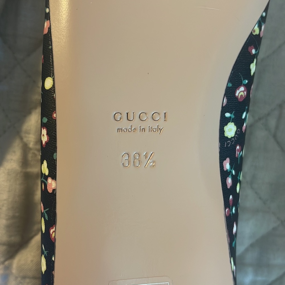 Gucci Liberty of London 38 1/2 infinity black holly print flats NIB size 8 - Picture 6 of 16